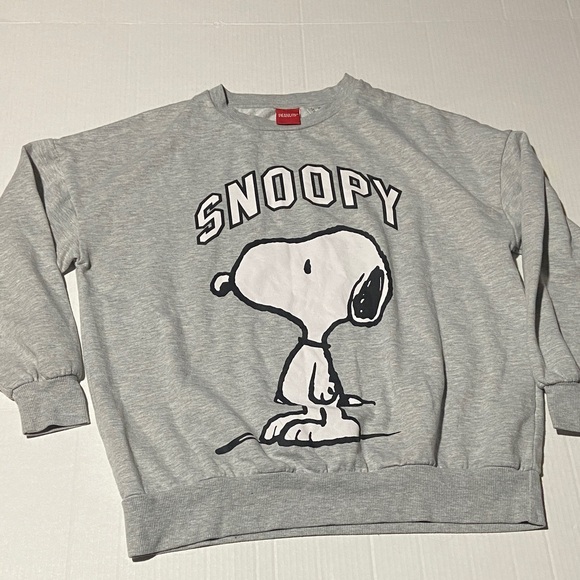 Peanuts Tops - Snoopy Sweatshirt Peanuts licensed product